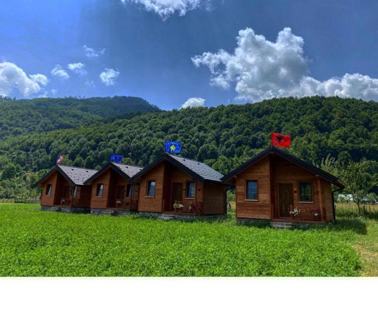 Peraj Guesthouse Vermosh エクステリア 写真