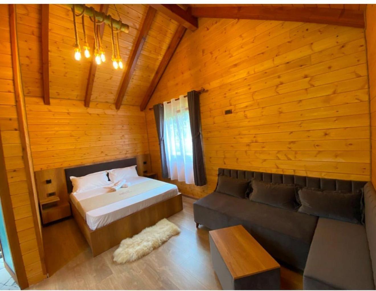 Peraj Guesthouse Vermosh エクステリア 写真