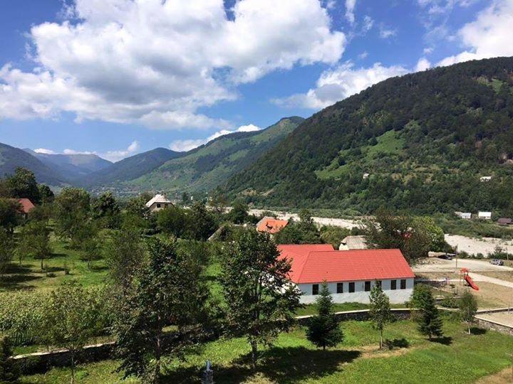 Peraj Guesthouse Vermosh エクステリア 写真