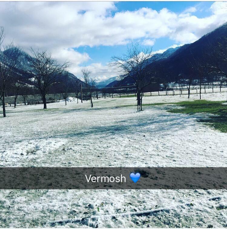 Peraj Guesthouse Vermosh エクステリア 写真