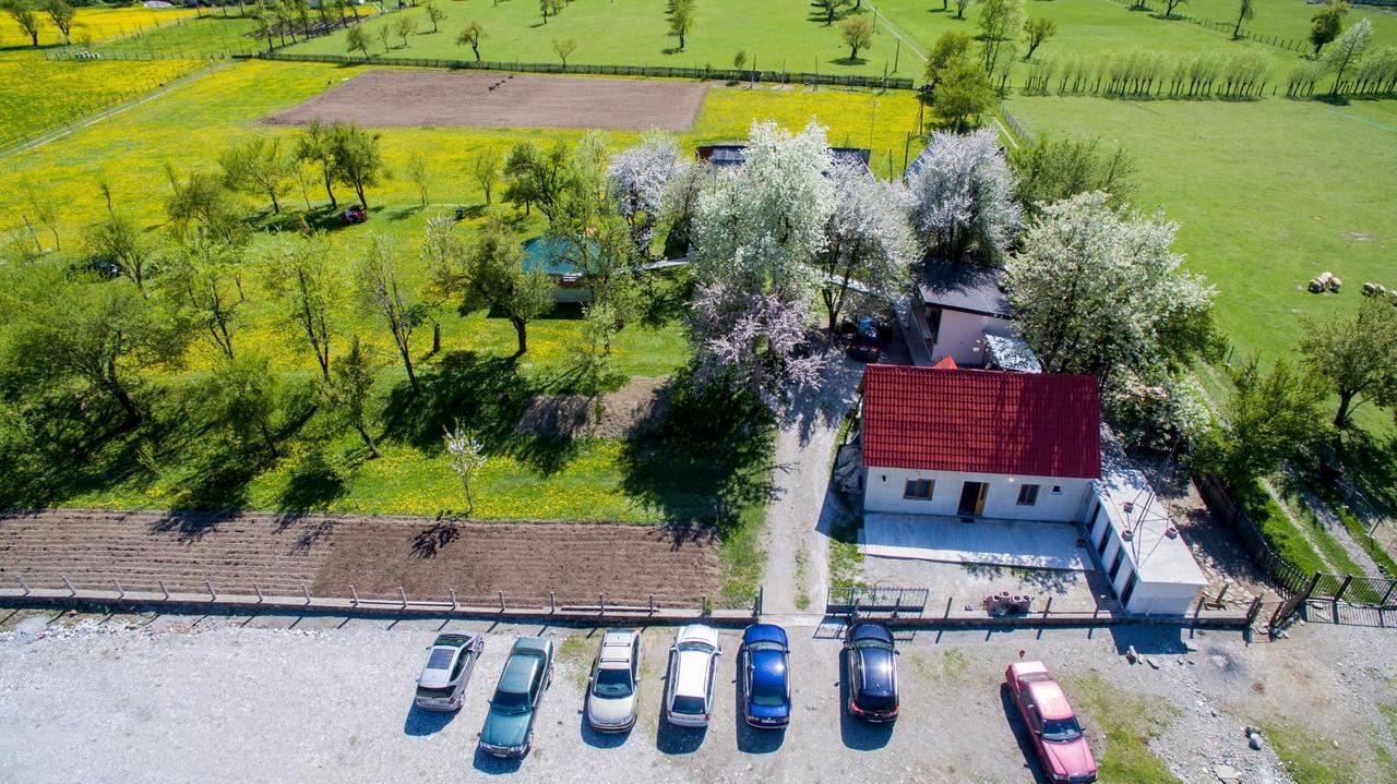 Peraj Guesthouse Vermosh エクステリア 写真